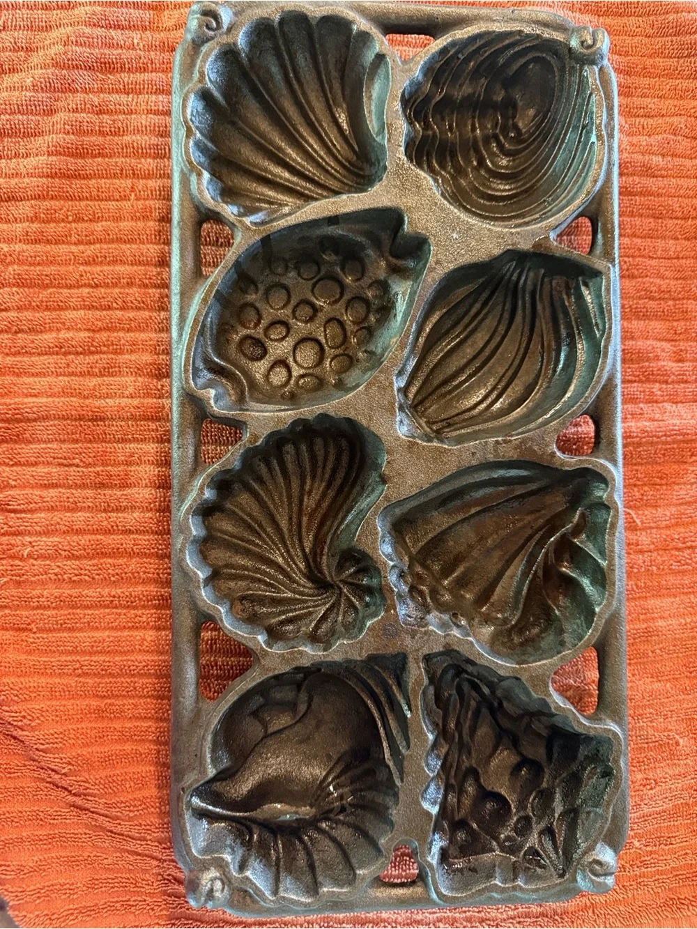 John Wright co cast iron mold